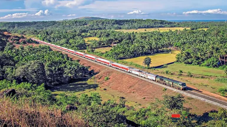 Indian Railways Launches Summer Special Trains for Mumbai and Pune Residents
