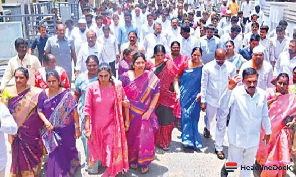 YSRC Leaders Protest After Inspections at Krishna Chaitanya Educational Institutions in Nellore