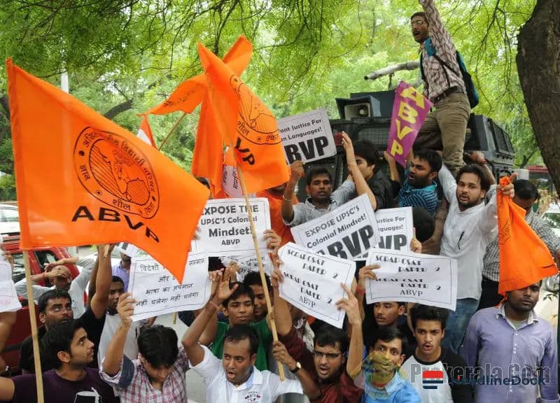 ABVP Organizes Statewide School Bandh in Telangana Against Proposed Institution Reductions