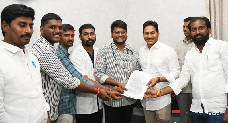 YSRC Doctors Demand Official Inquiry Into Alleged KGH Irregularities in Visakhapatnam