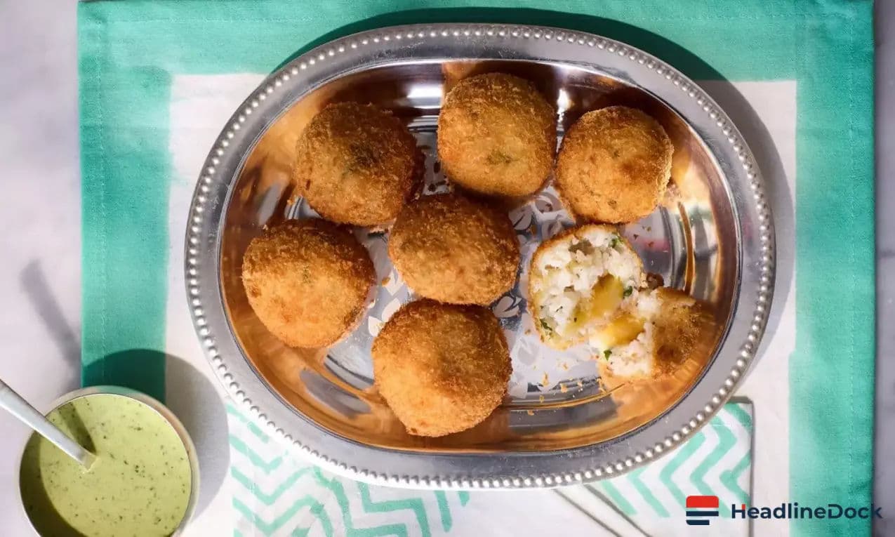 How to Prepare Delicious Chawal Ke Pakora (Rice Pakora Balls) at Home