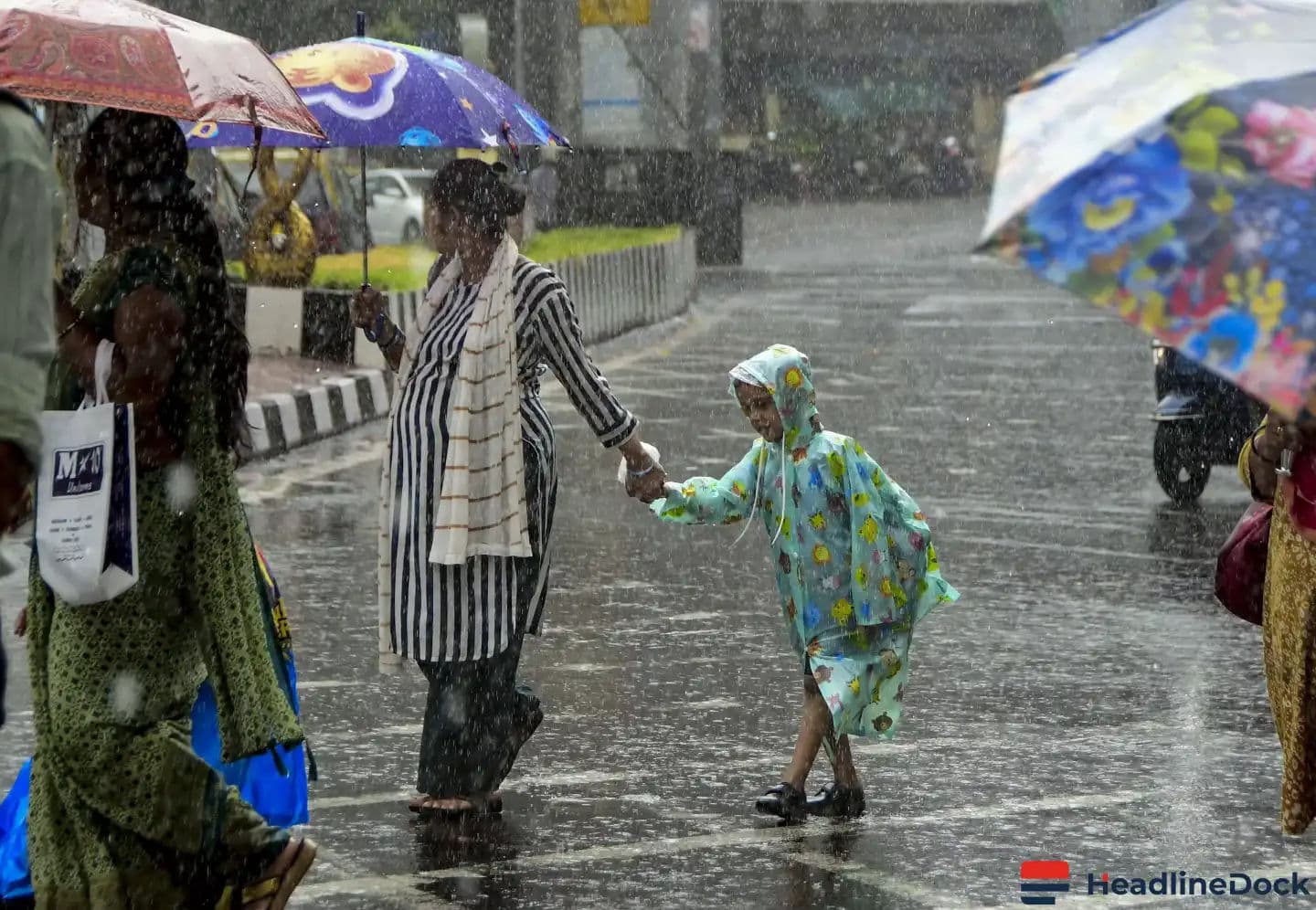 Heavy Rains Trigger Severe Waterlogging Across Mumbai, Andheri Subway Remains Shut