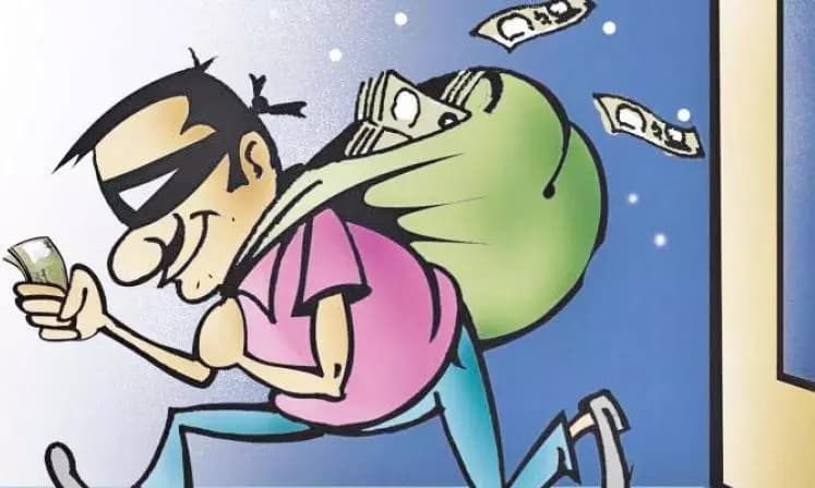 Filmy-Style Heist Nets Robbers Rs.2.3 Lakh from SBI ATM in Mahbubnagar