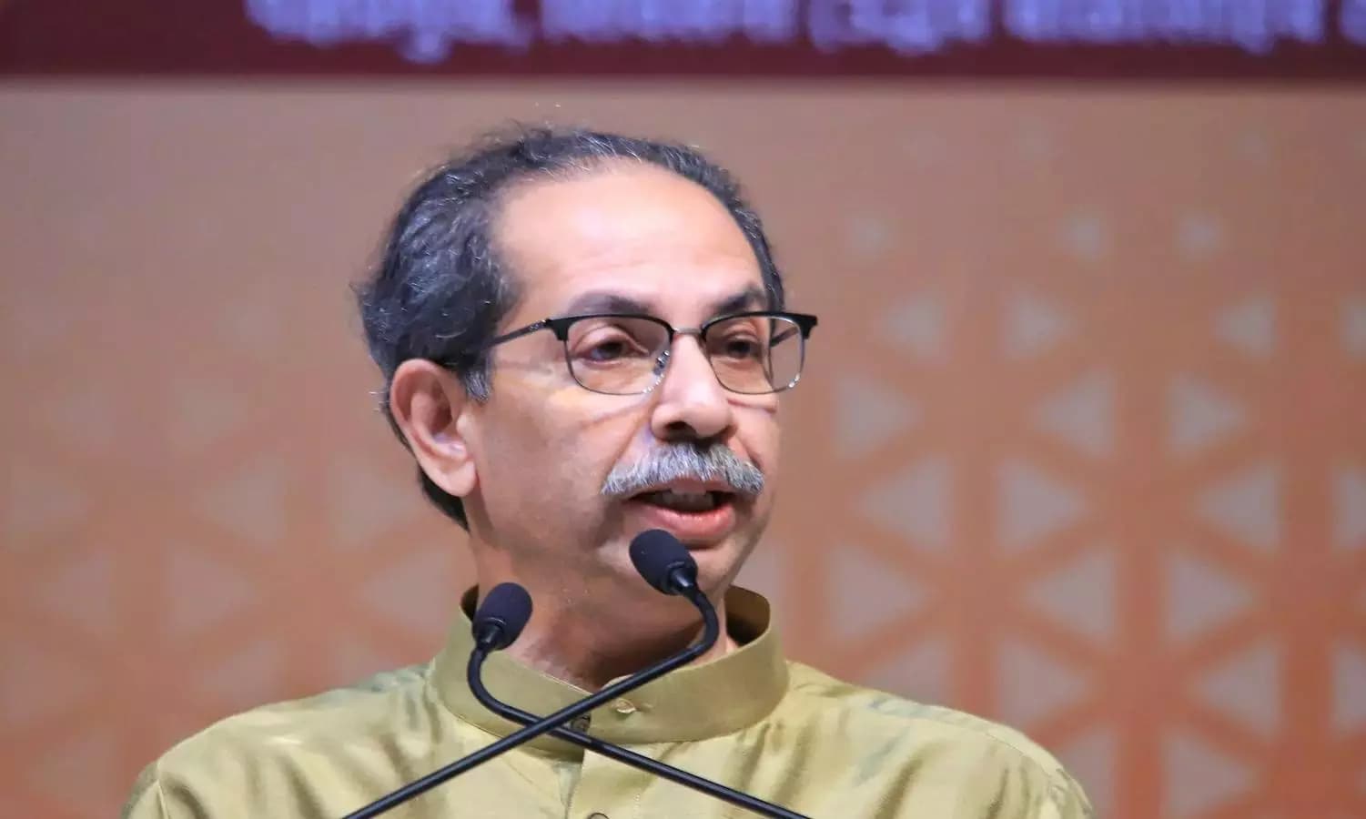 Uddhav Thackeray Holds Crucial Meeting Amid Shiv Sena (UBT) Defection Buzz