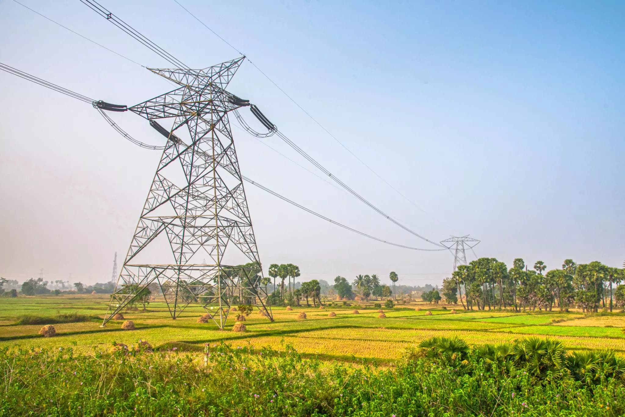 Authorities Impose Rs 7 Lakh Fine for Power Irregularities in Tallur Mandalam
