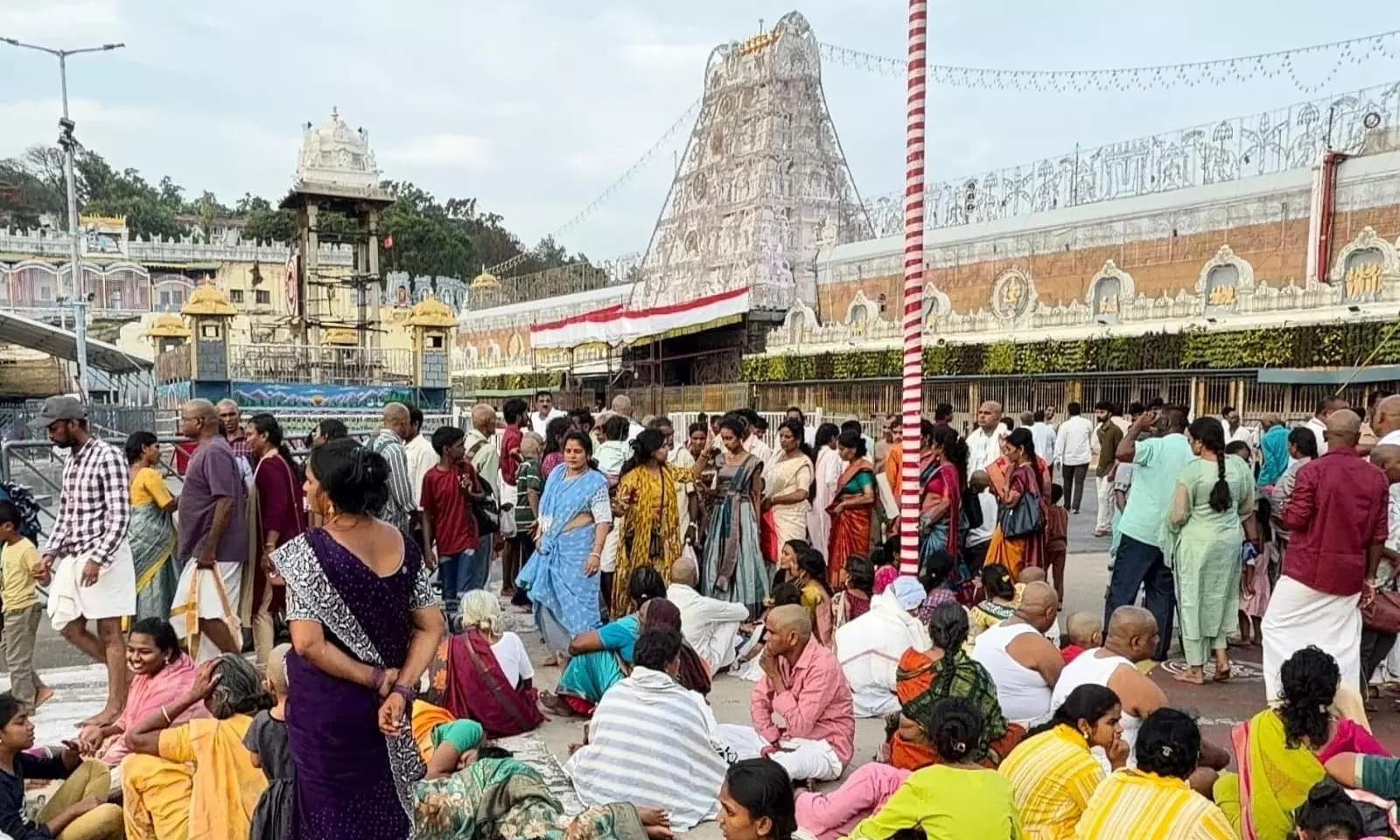 Tirumala Sees Unprecedented Pilgrim Rush