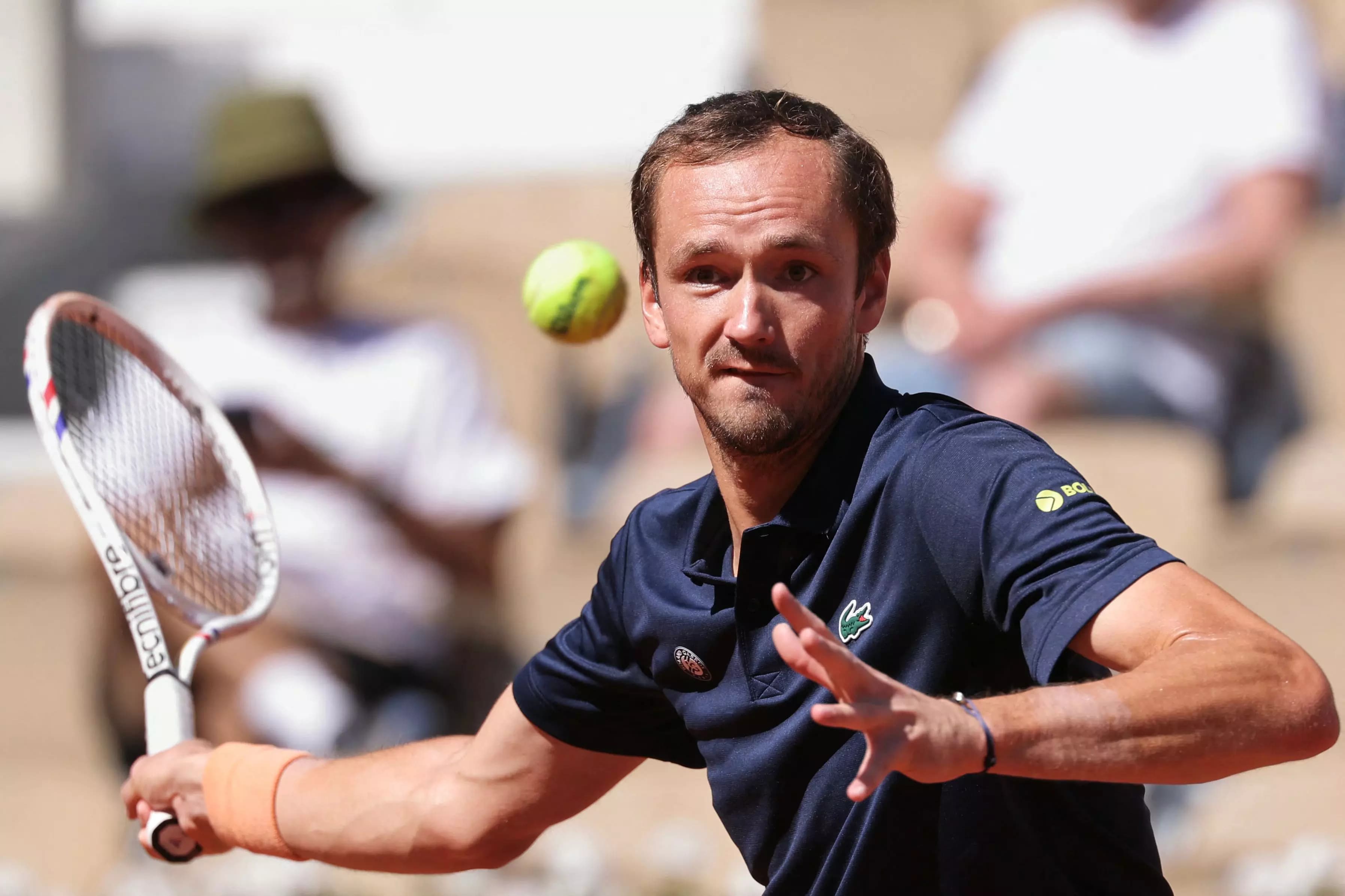 Medvedev's First-Layer Exit at French Open a Surprising Turn