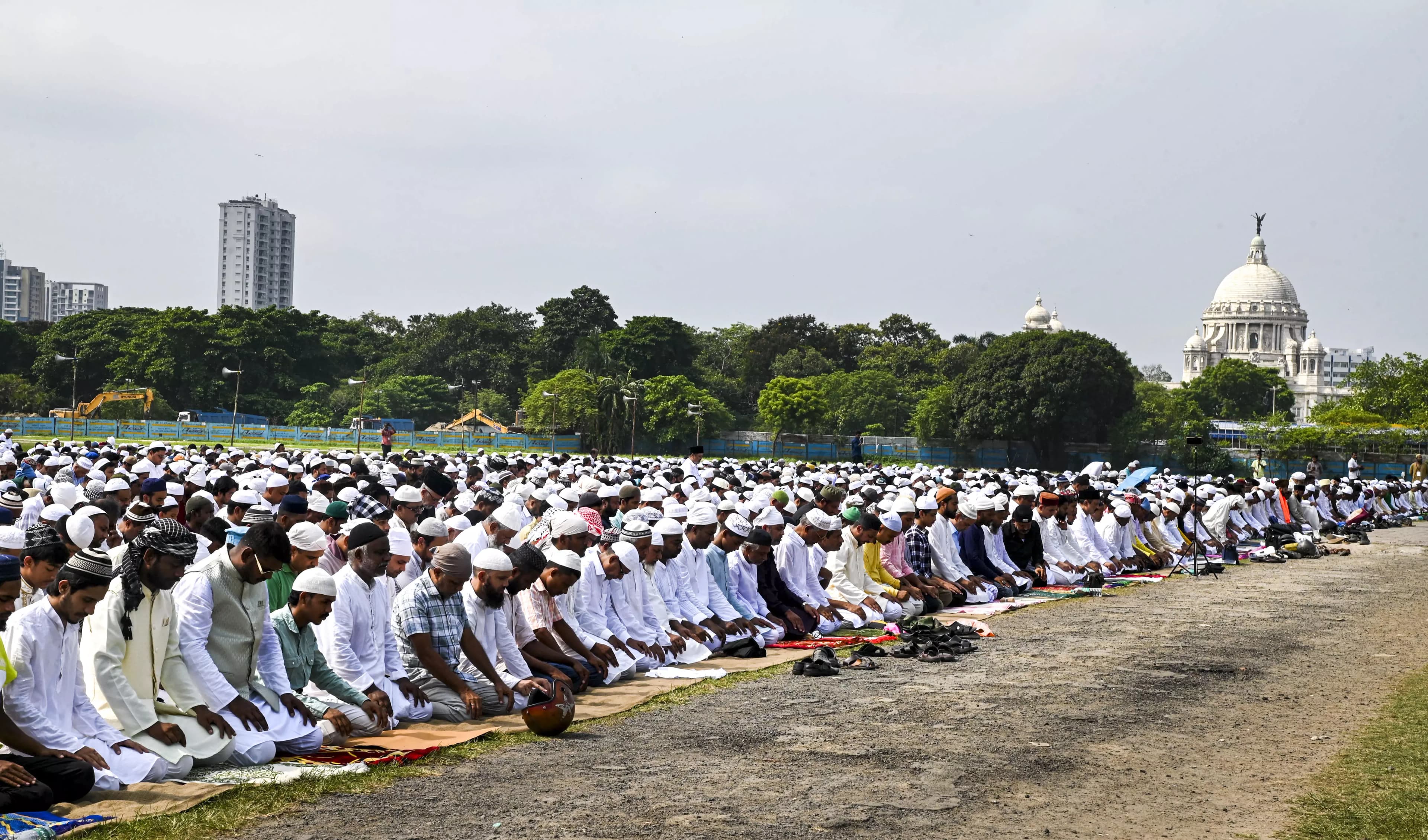 Kolkata Eid Namaz Venues Shift to Brigade Parade Ground for First Time in Years