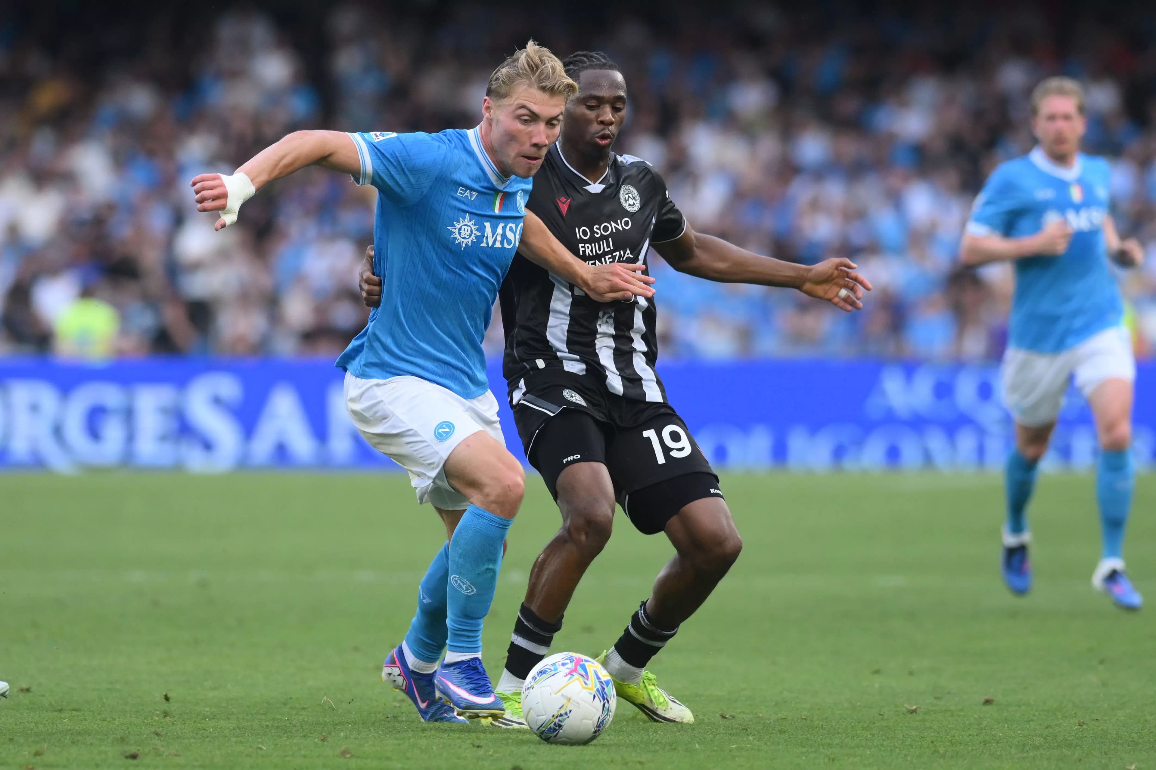 Napoli Secures Denmark Striker Hojlund from Manchester United