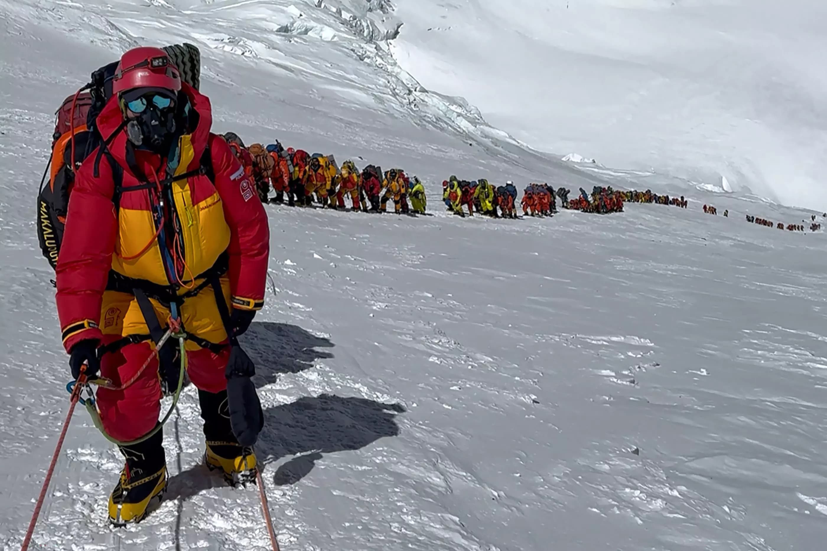 Rescued: Disappeared Sherpa Guide Found Crawling Down Mount Everest