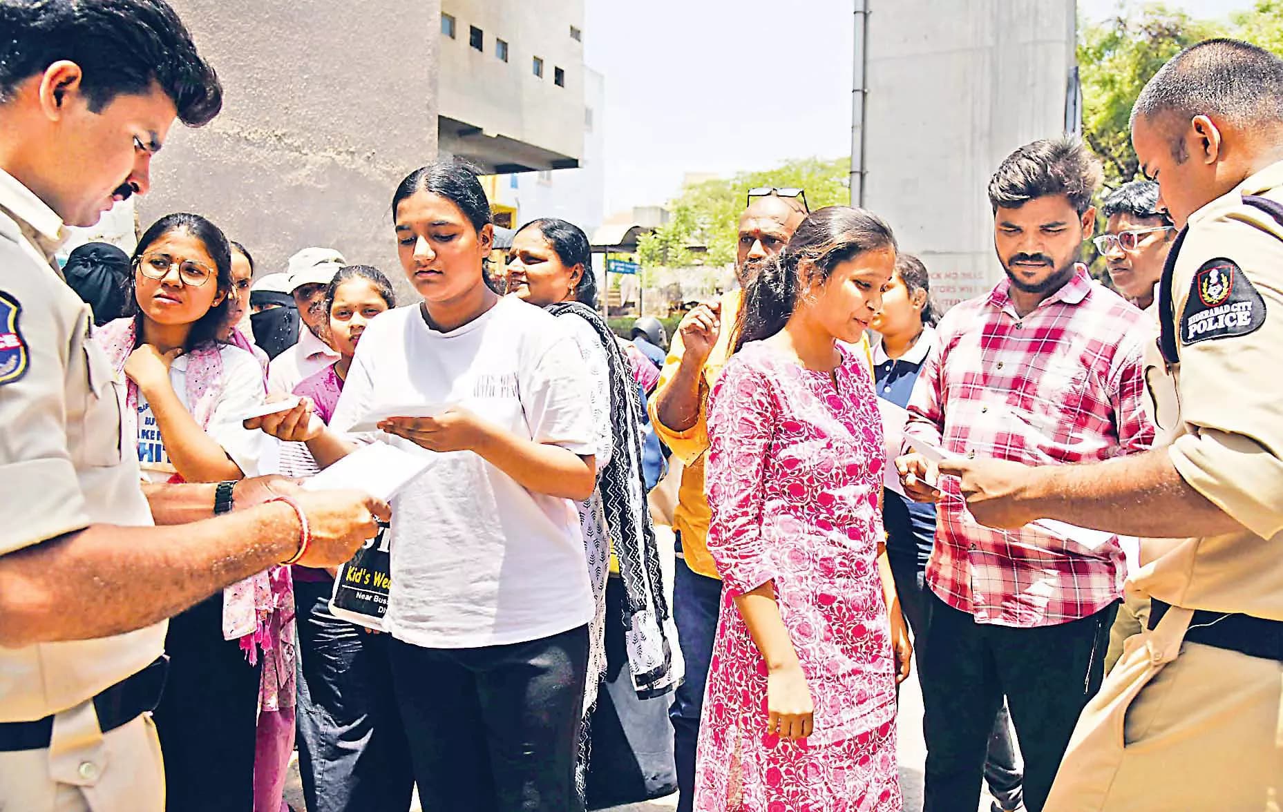 NEET UG 2026 Re-Test Tomorrow: Strict Entry Deadline and Security Protocols Revealed