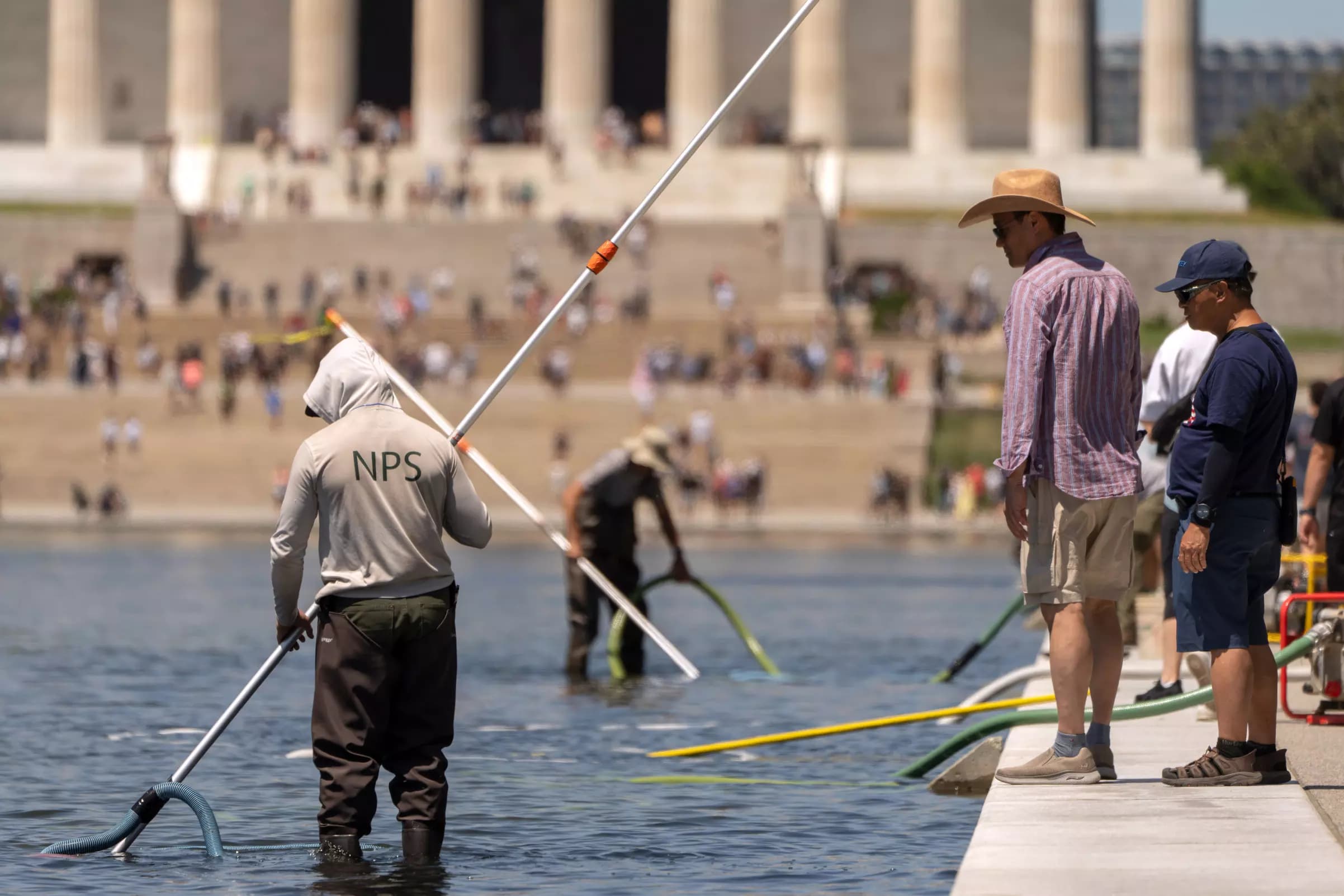 Trump Orders Immediate Repairs Following Washington Reflecting Pool Renovation Failure