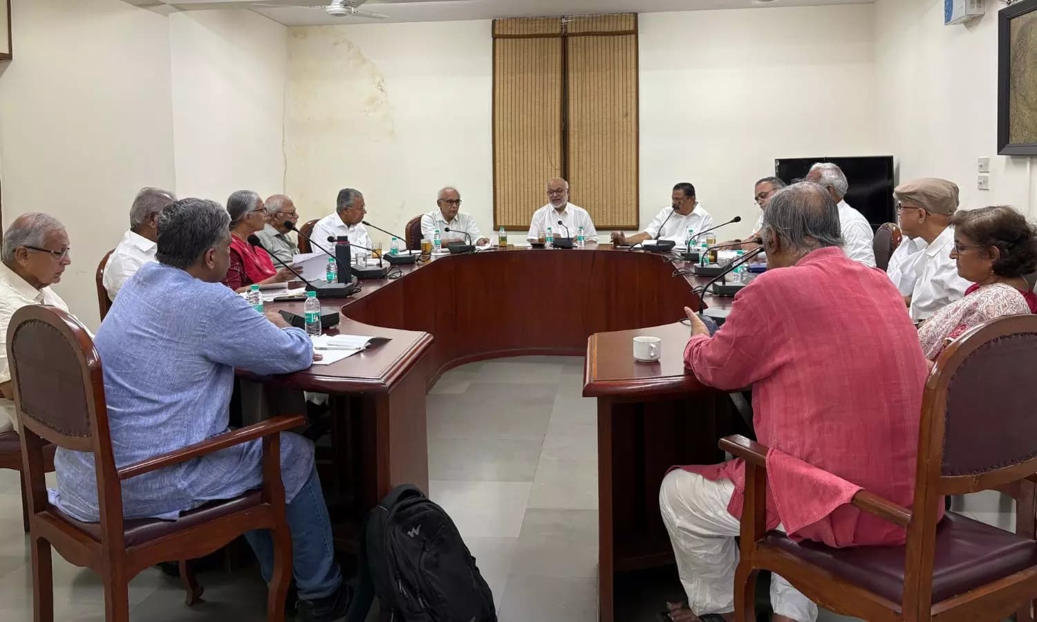 CPI(M) Polit Bureau To Discuss Major Electoral Defeats in Kerala and West Bengal
