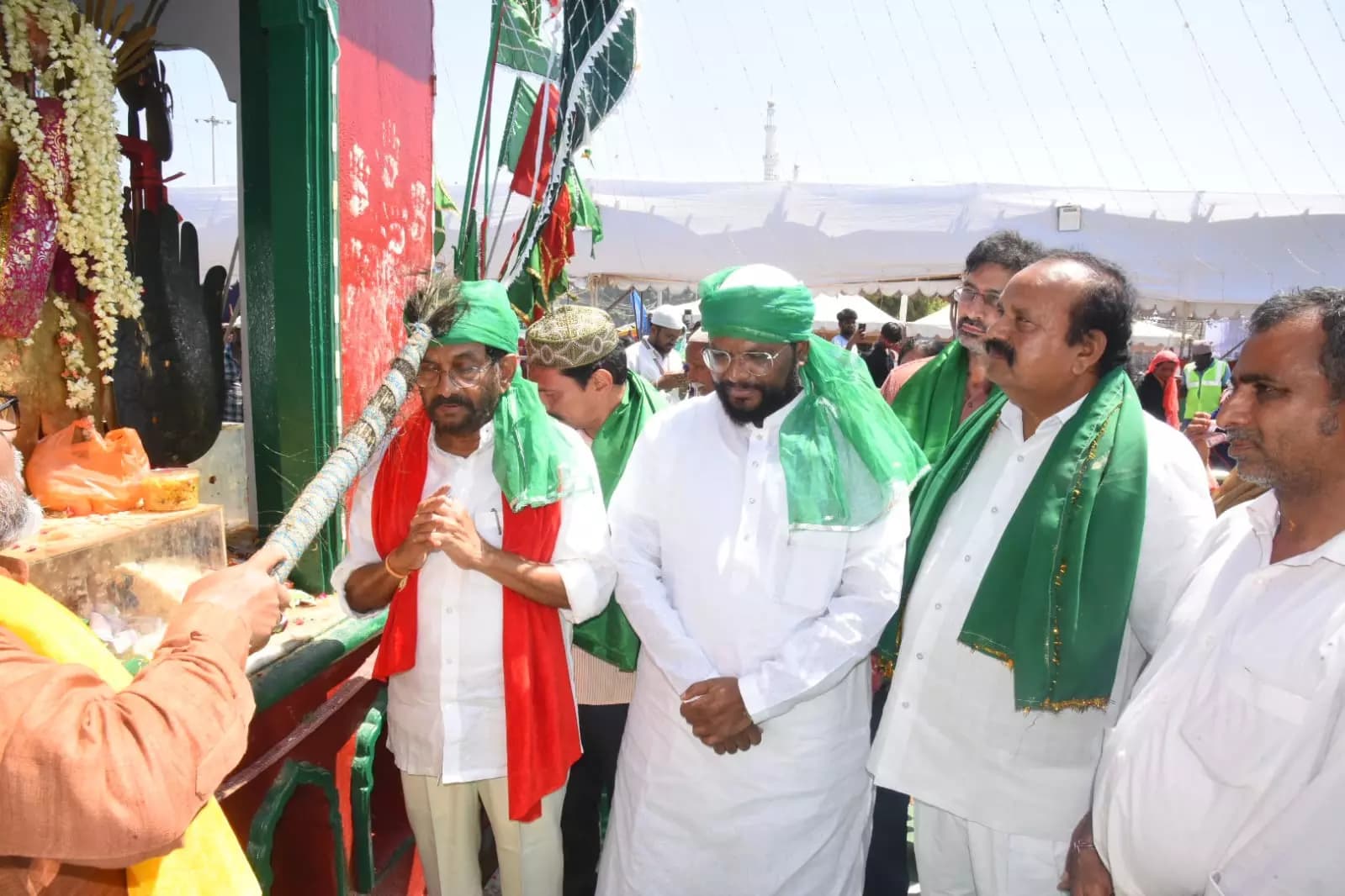 Massive Devotee Influx at Nellore’s Bara Shaheed Dargah During Rottela Panduga Festival