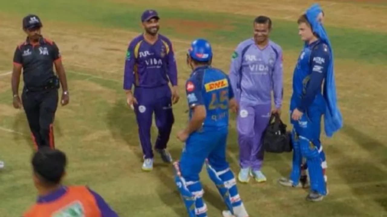Rohit Sharma Mocks Ajinkya Rahane on the Field, Video Goes Viral in IPL 2026