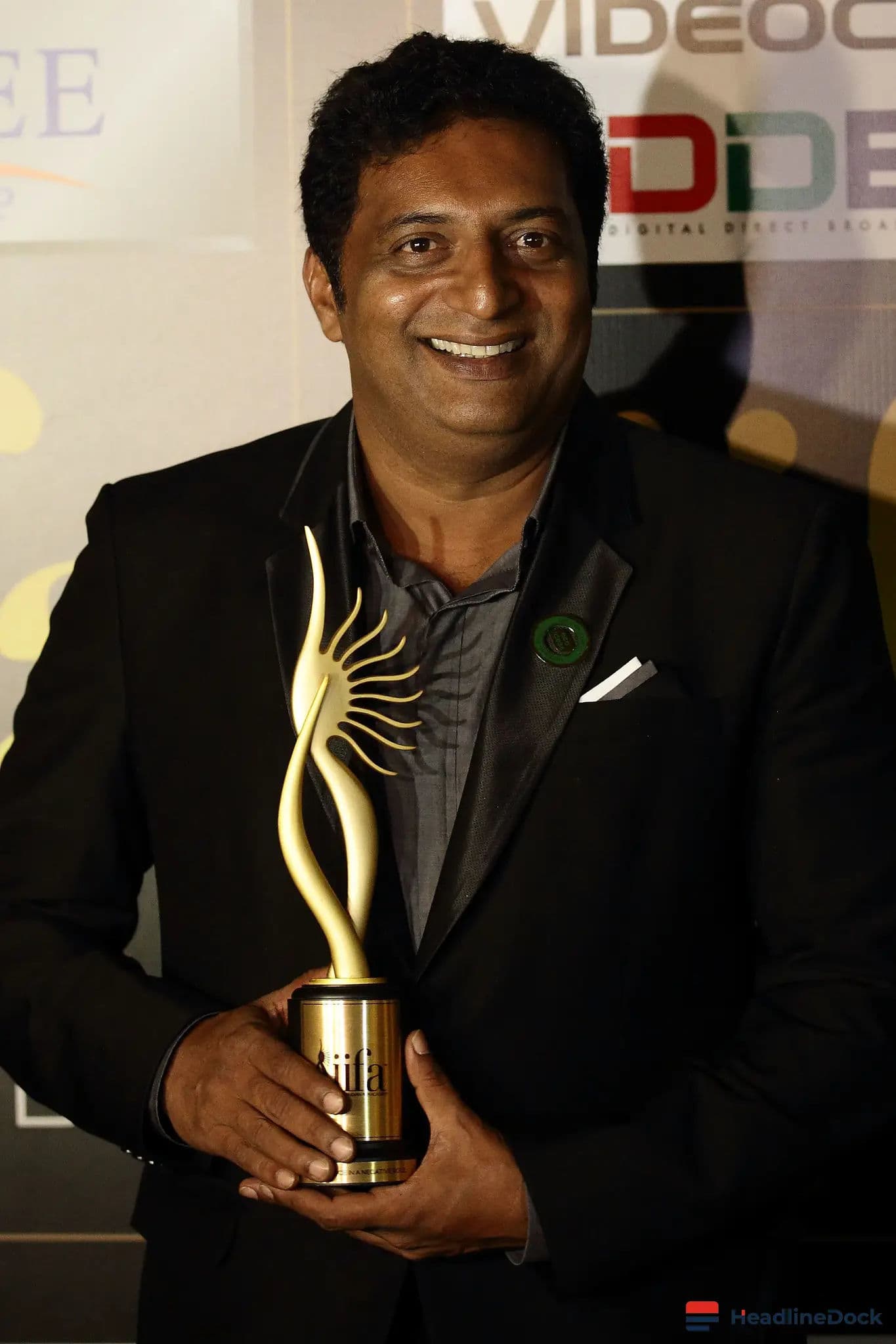 Bengaluru Court Issues Non-Bailable Warrant Against Actor Prakash Raj Over Voter IDs