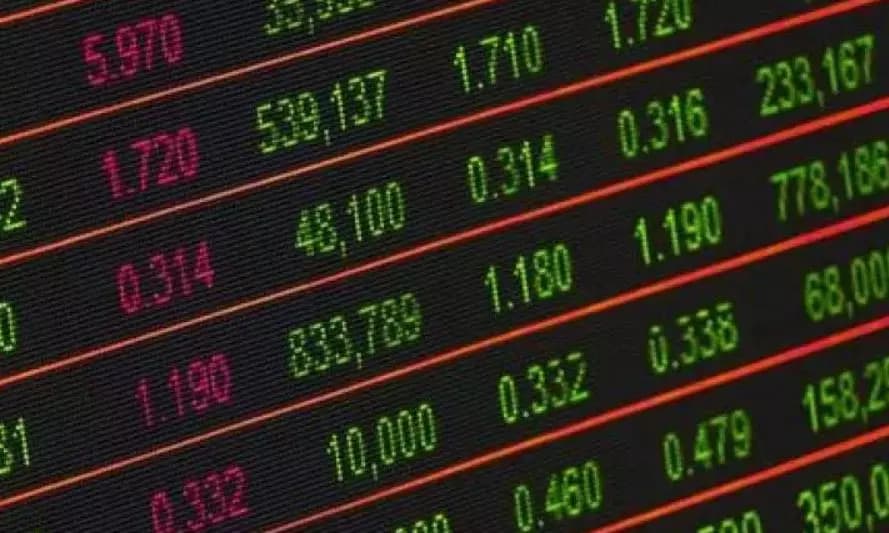 Sensex Drops 607 Points as IT Stocks Lead Market Correction Below 24,050
