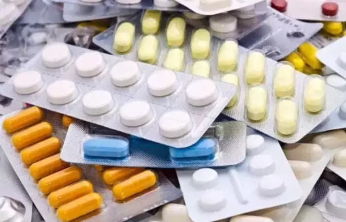 Government Bans 16 Drug Combinations Over Public Health Concerns