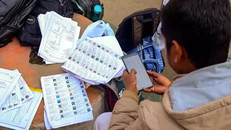 Hyderabad Political Groups Protest Against Special Intensive Revision of Electoral Rolls