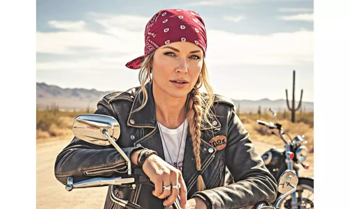 The Bandana Print Comeback: How to Style This Iconic Paisley Trend