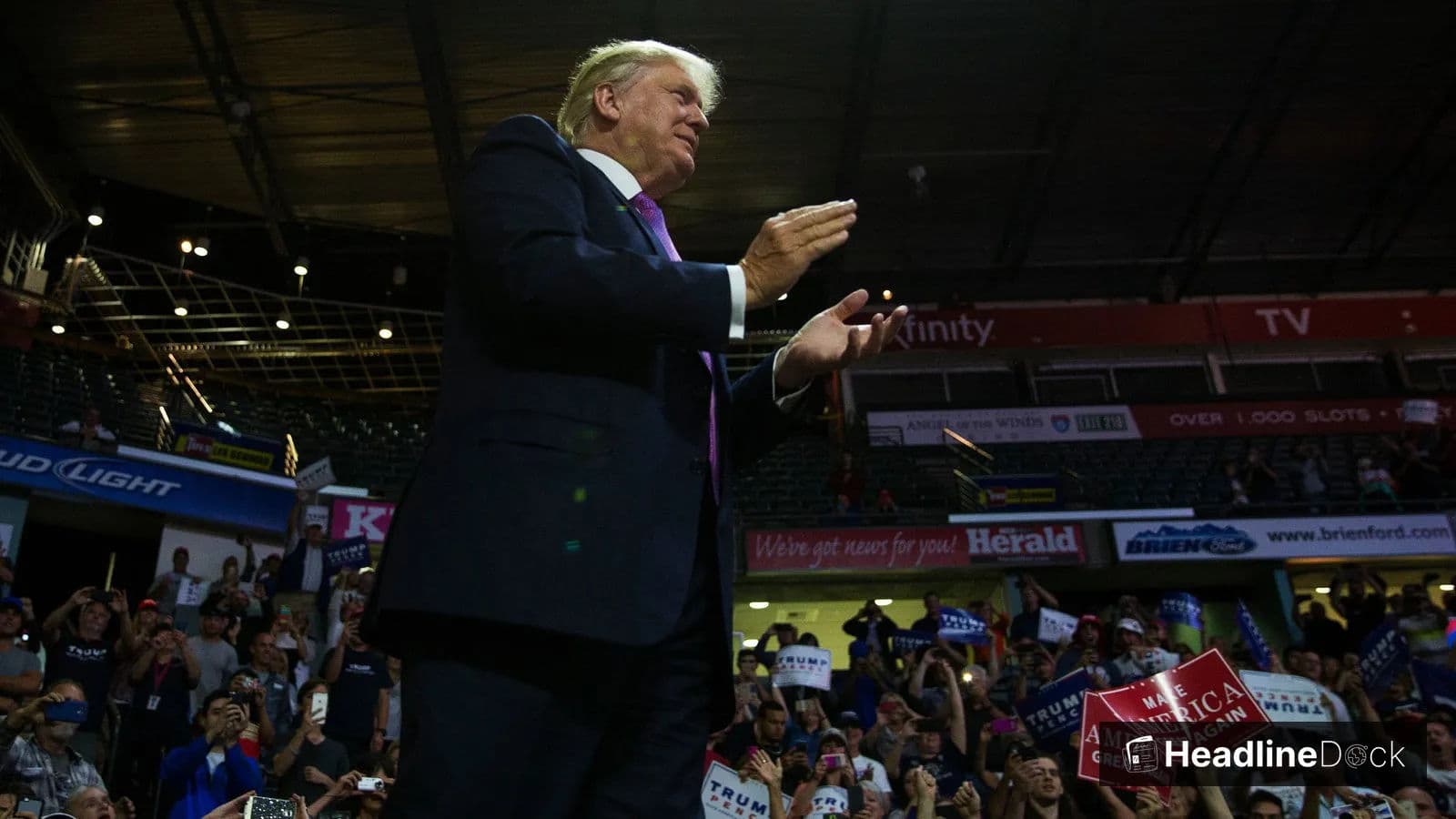US Economy Grows Rapidly as Trump Promises High Civilians Honor
